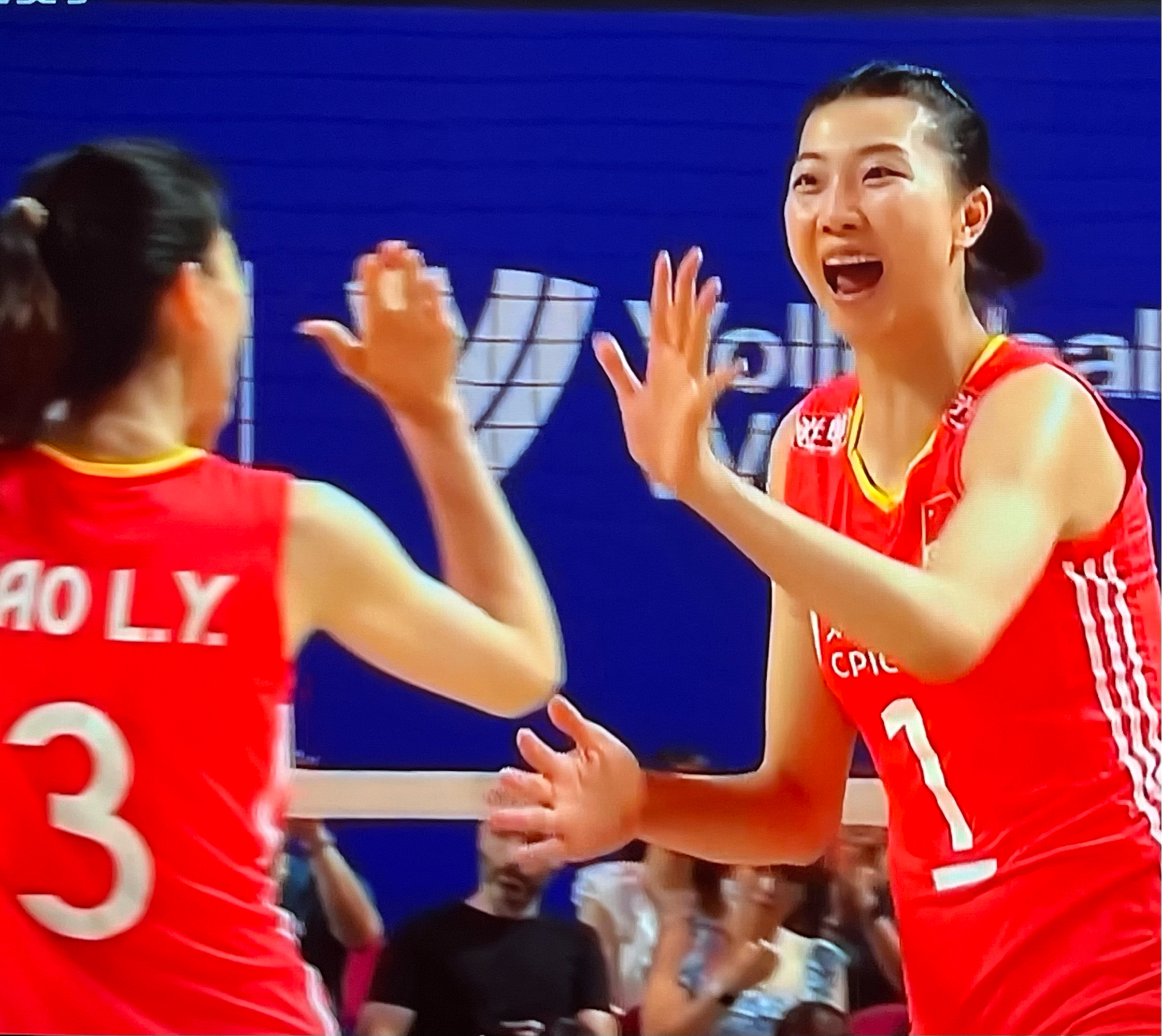 开云·体育-包含世界女排联赛-中国女排0-3意大利香港站3胜1负收官的词条