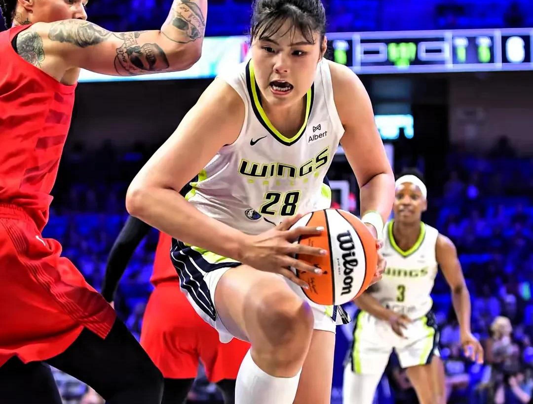 开云·体育-关于李月汝砍赛季新高11分9篮板！WNBA飞翼擒太阳的信息